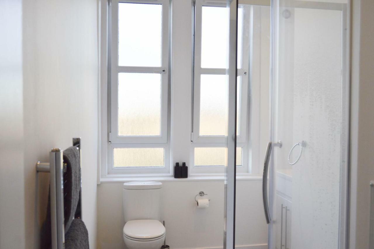Modern 1 Bedroom Flat In The Heart Of Edimburgo Exterior foto
