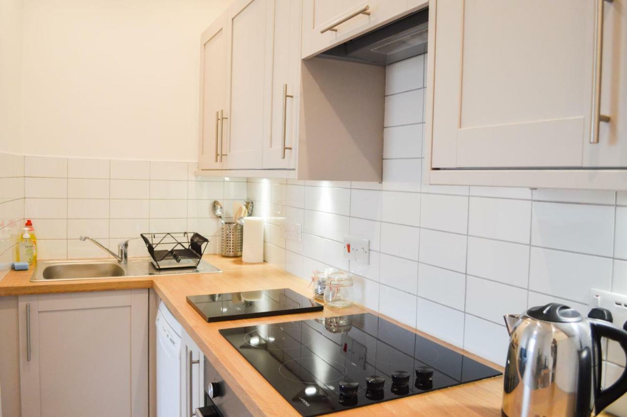 Modern 1 Bedroom Flat In The Heart Of Edimburgo Exterior foto